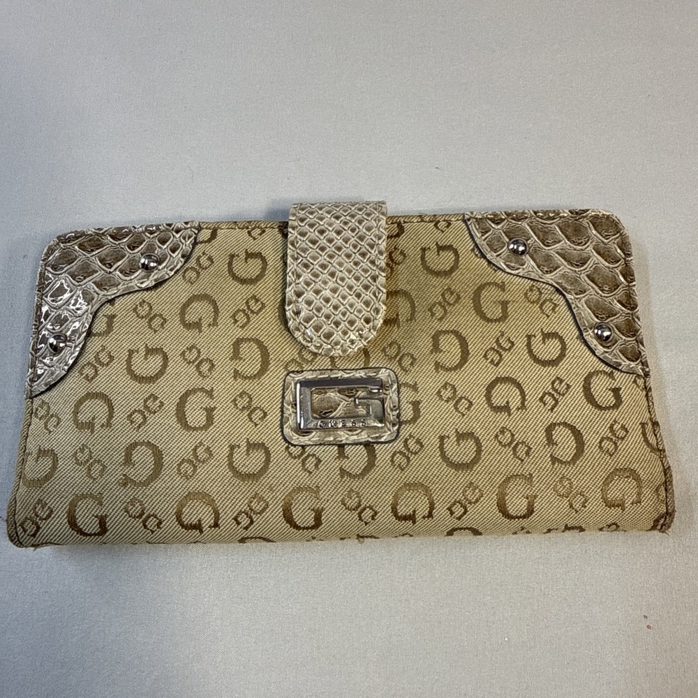 Vintage Y2K GUESS Trifold Clutch Wallet Beige Monogram Canvas Faux Snake Trim